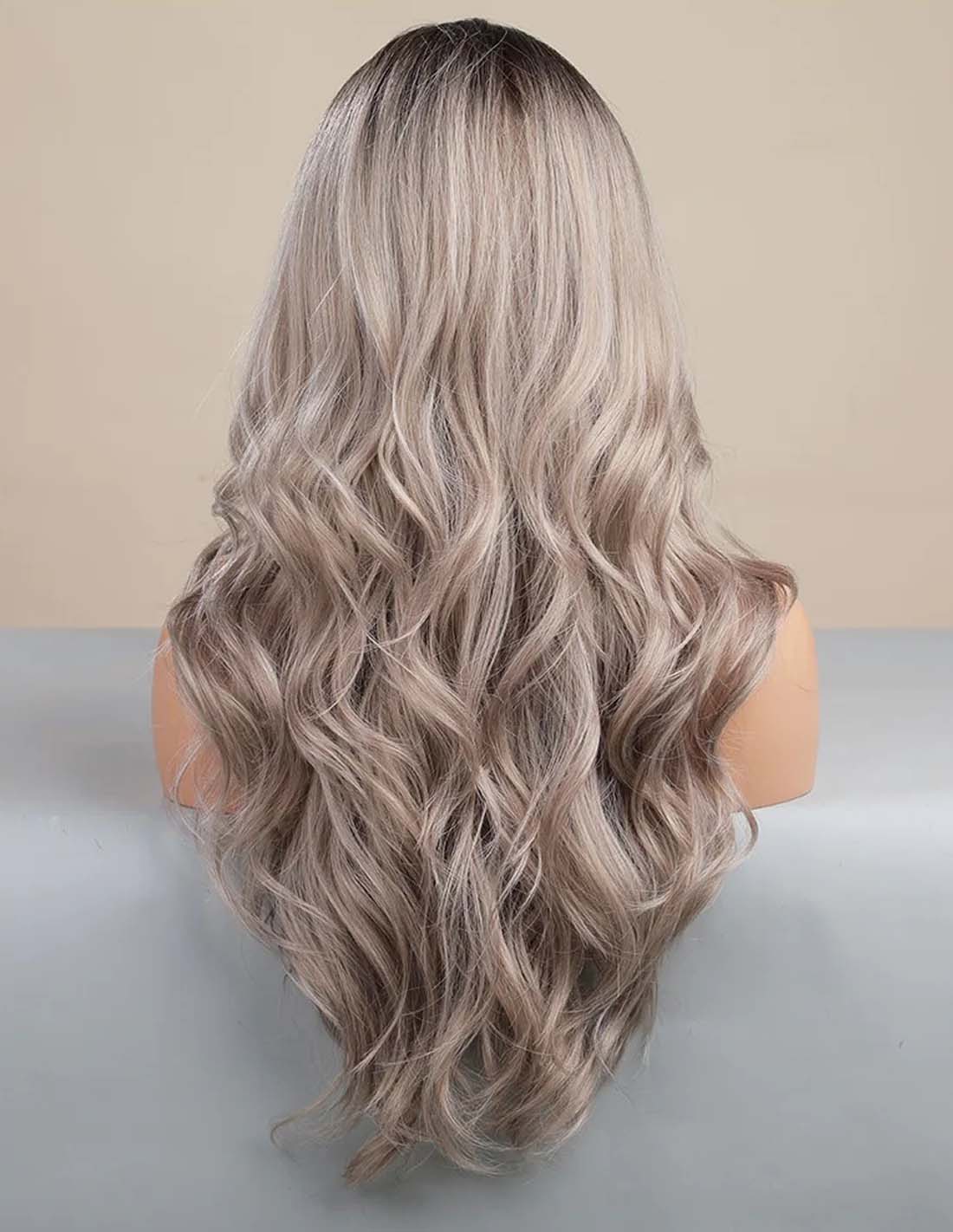 Peruca Par Sintetic SHARVANI Ombre Saten Mediu/ Blond Cenusiu